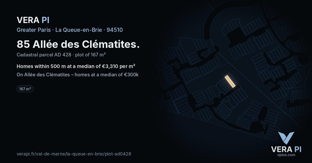 85 Allée des Clématites, La Queue-en-Brie at night – the plot lit, the parcels around coloured by the prices near them