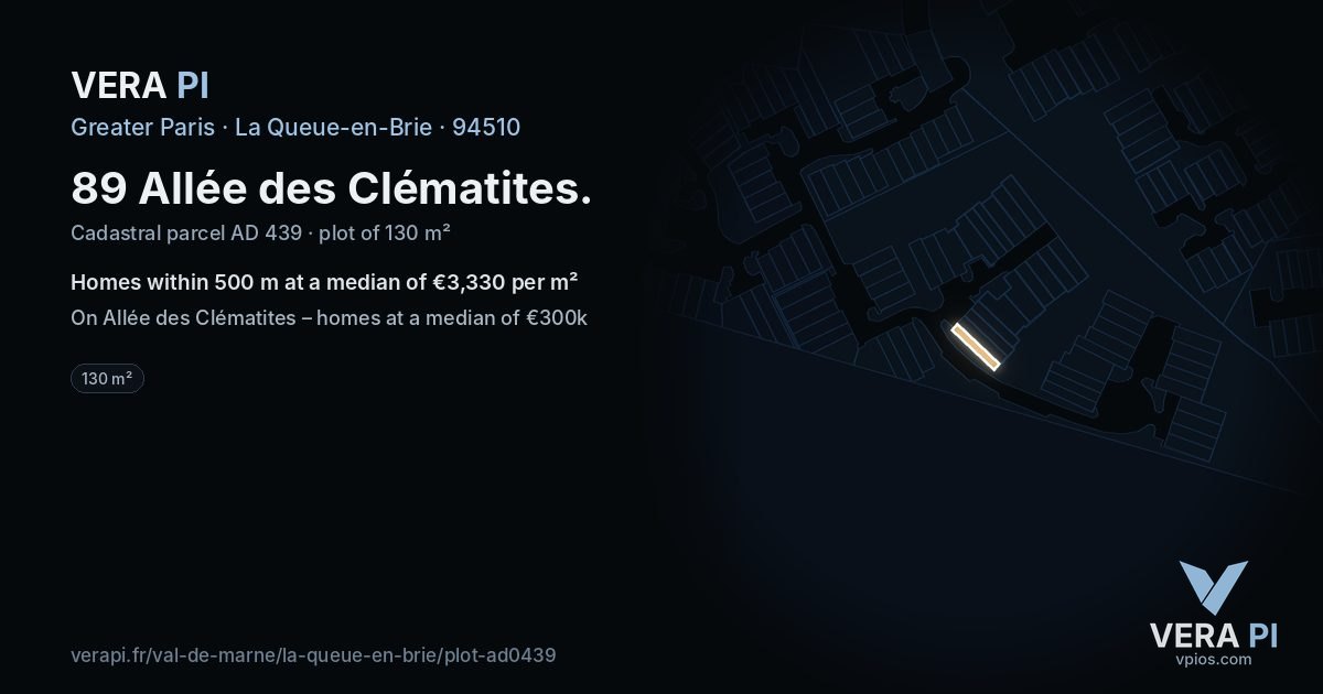 89 Allée des Clématites, La Queue-en-Brie at night – the plot lit, the parcels around coloured by the prices near them