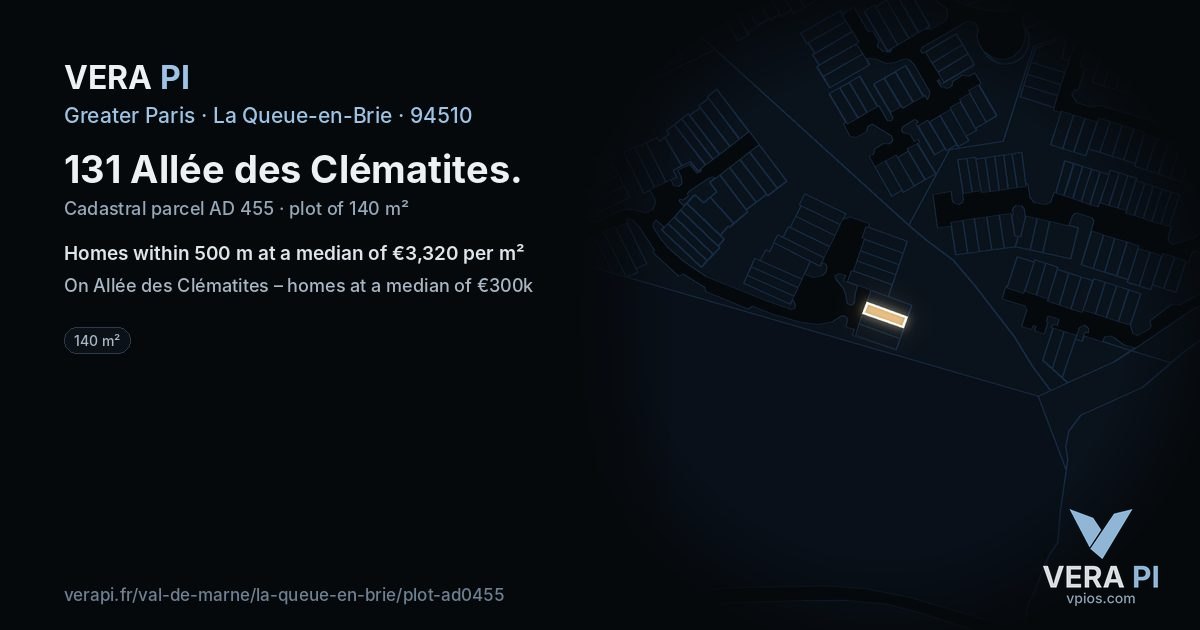 131 Allée des Clématites, La Queue-en-Brie at night – the plot lit, the parcels around coloured by the prices near them