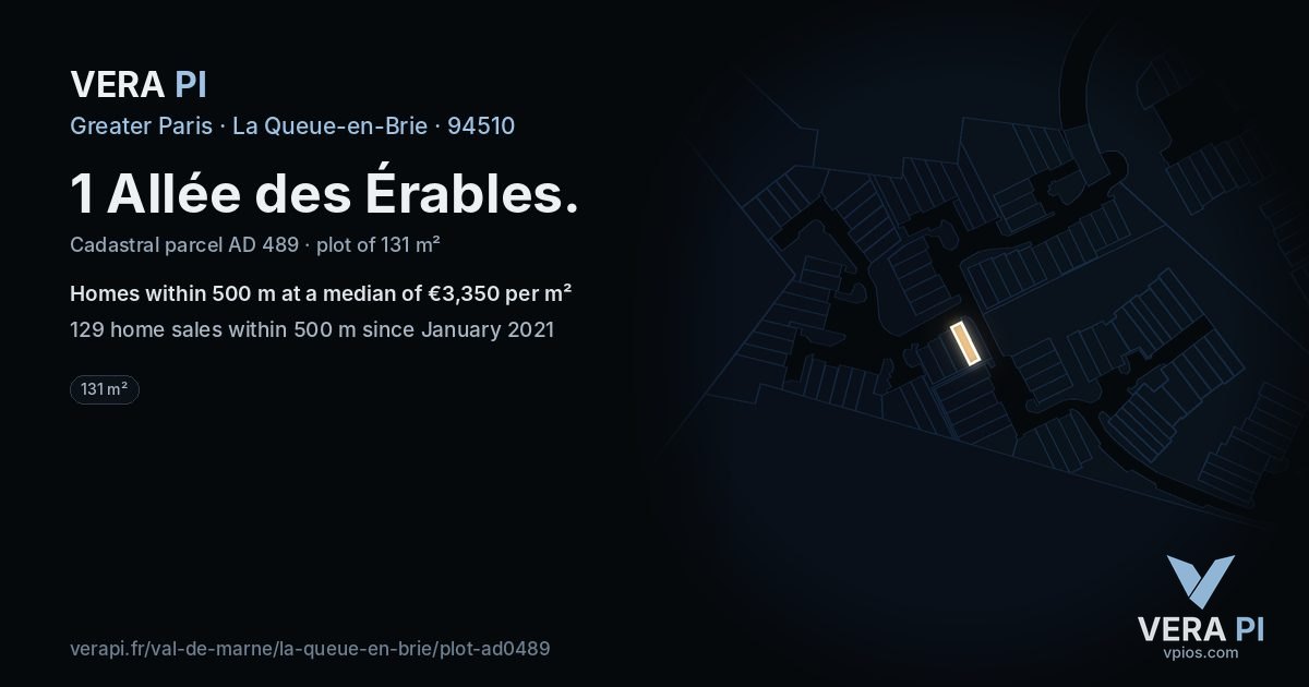 1 Allée des Érables, La Queue-en-Brie at night – the plot lit, the parcels around coloured by the prices near them