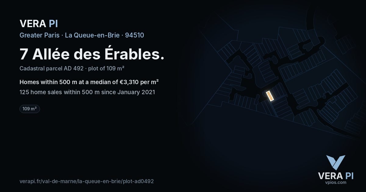 7 Allée des Érables, La Queue-en-Brie at night – the plot lit, the parcels around coloured by the prices near them