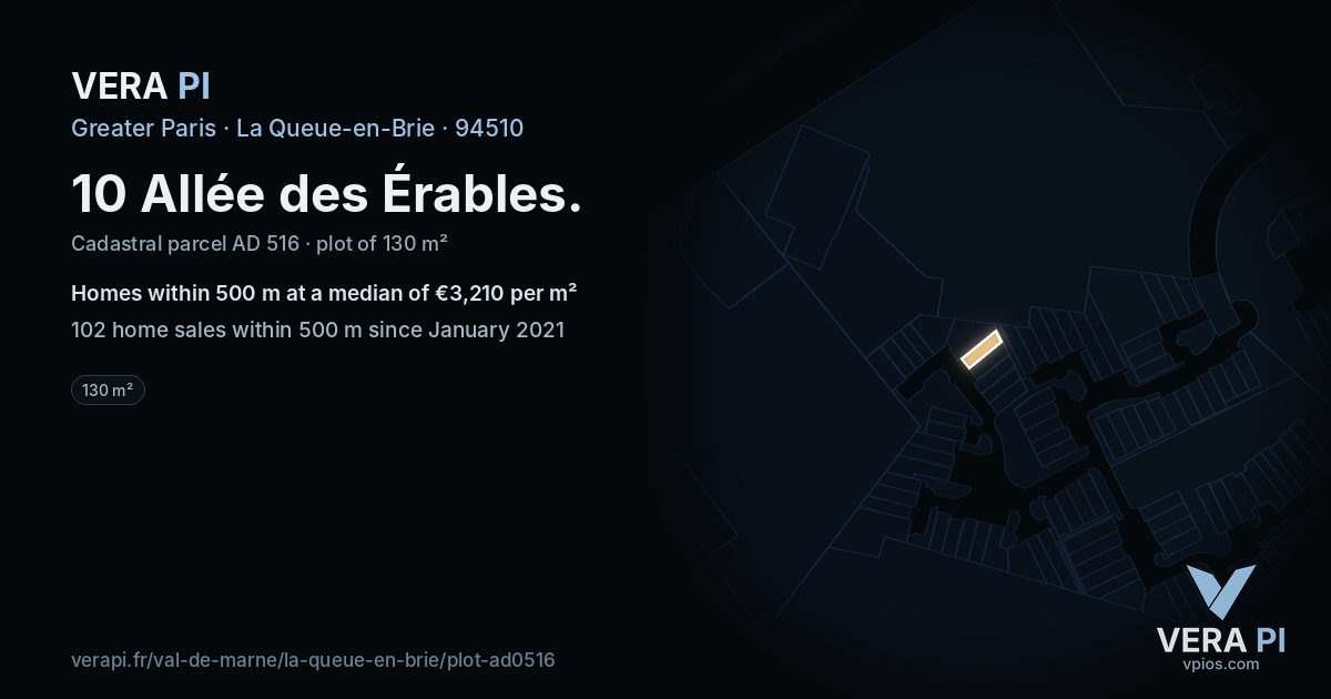10 Allée des Érables, La Queue-en-Brie at night – the plot lit, the parcels around coloured by the prices near them