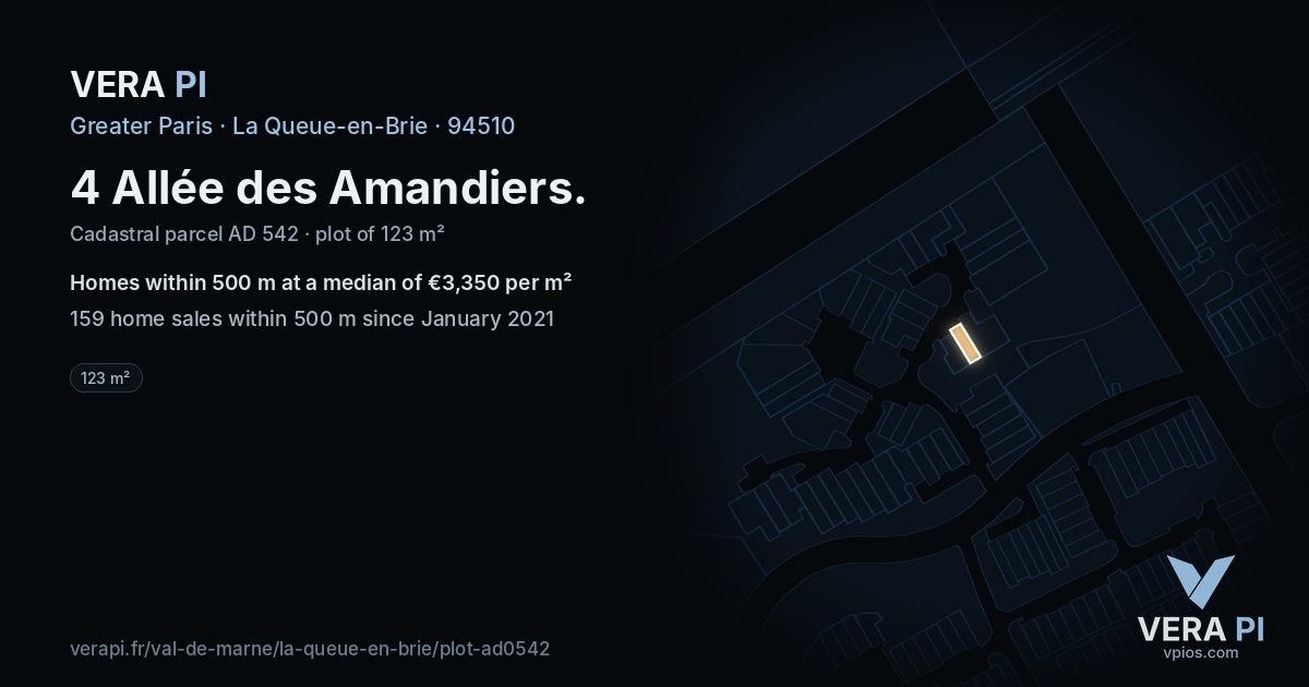 4 Allée des Amandiers, La Queue-en-Brie at night – the plot lit, the parcels around coloured by the prices near them