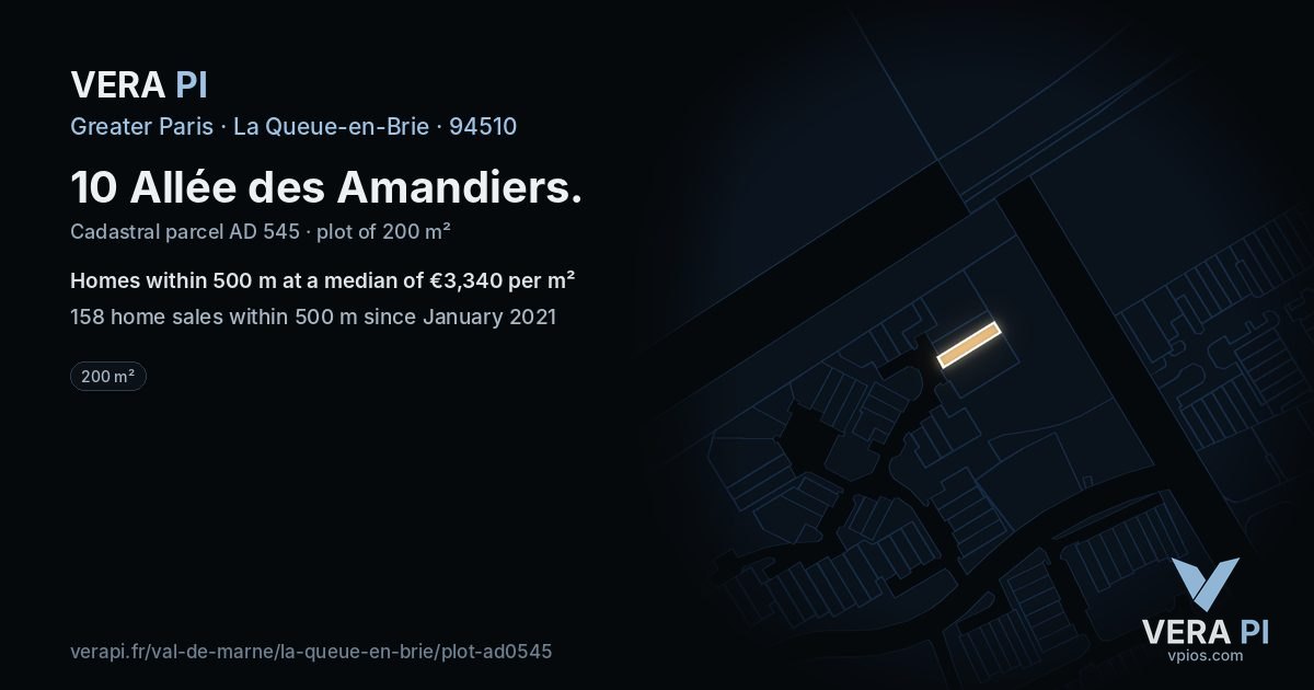 10 Allée des Amandiers, La Queue-en-Brie at night – the plot lit, the parcels around coloured by the prices near them