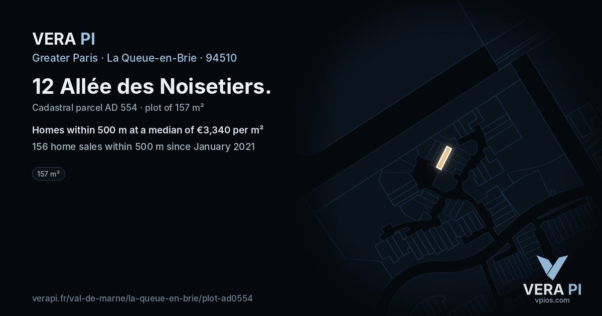 12 Allée des Noisetiers, La Queue-en-Brie at night – the plot lit, the parcels around coloured by the prices near them