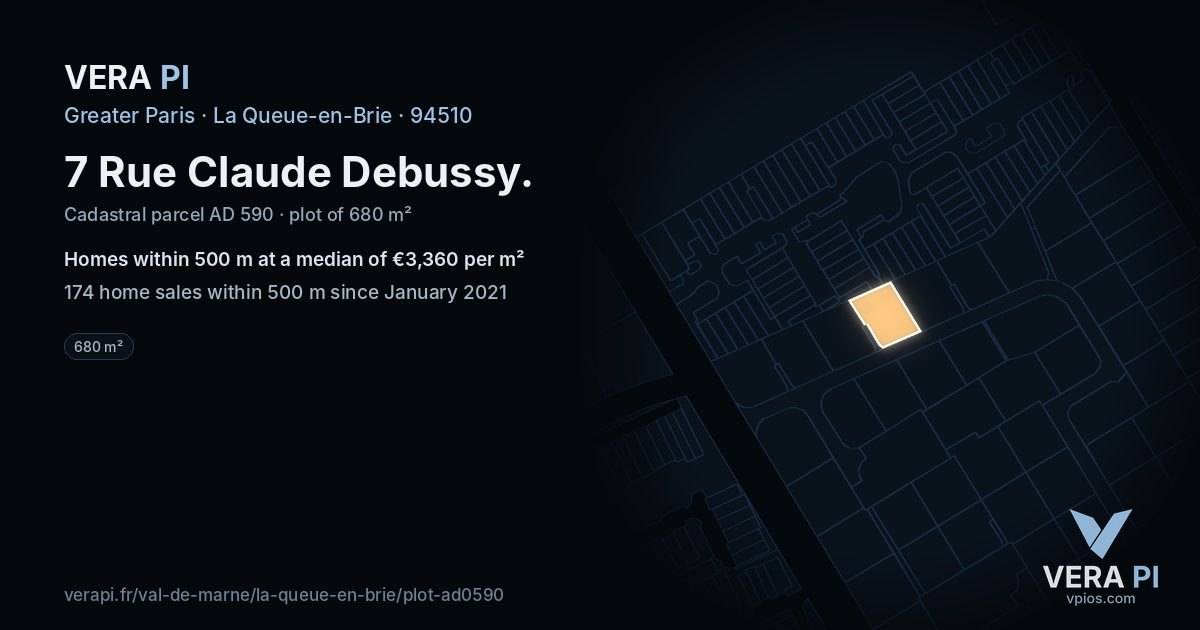 7 Rue Claude Debussy, La Queue-en-Brie at night – the plot lit, the parcels around coloured by the prices near them