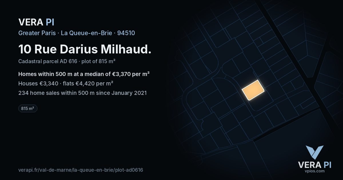 10 Rue Darius Milhaud, La Queue-en-Brie at night – the plot lit, the parcels around coloured by the prices near them