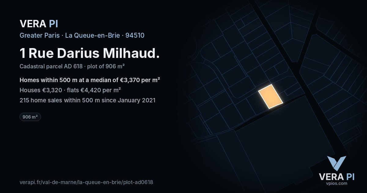 1 Rue Darius Milhaud, La Queue-en-Brie at night – the plot lit, the parcels around coloured by the prices near them