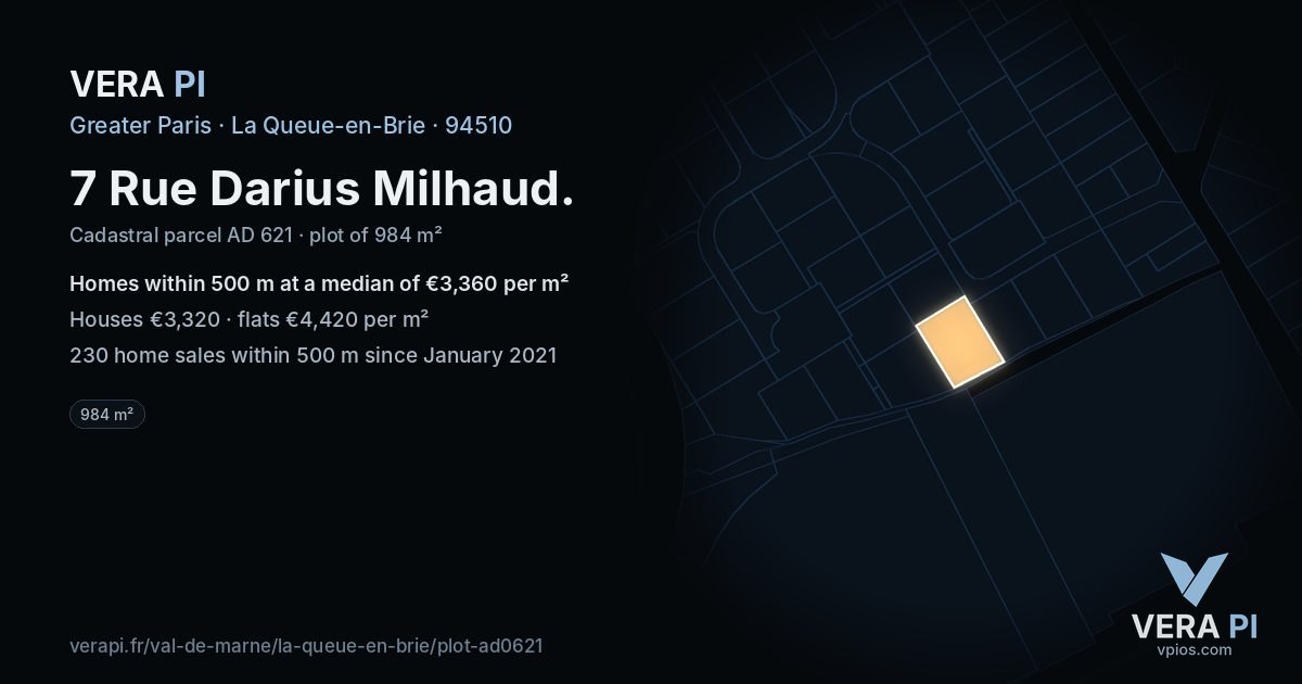 7 Rue Darius Milhaud, La Queue-en-Brie at night – the plot lit, the parcels around coloured by the prices near them
