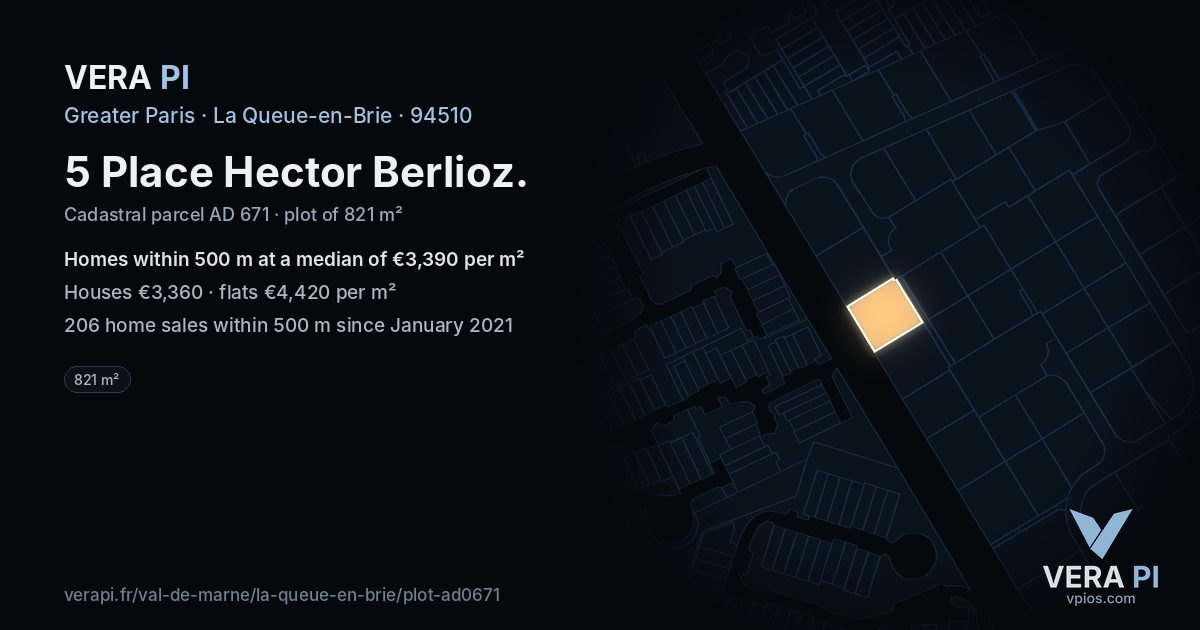 5 Place Hector Berlioz, La Queue-en-Brie at night – the plot lit, the parcels around coloured by the prices near them