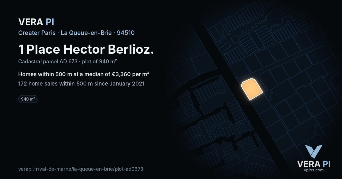 1 Place Hector Berlioz, La Queue-en-Brie at night – the plot lit, the parcels around coloured by the prices near them