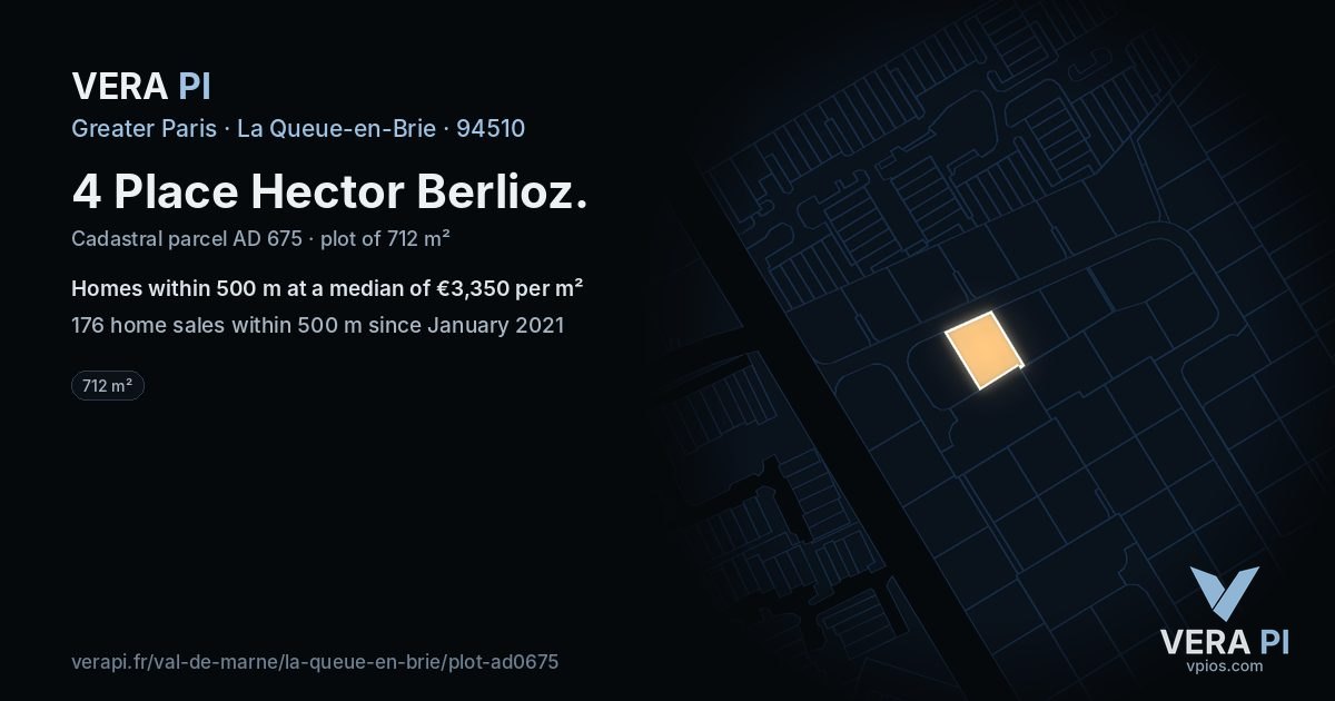 4 Place Hector Berlioz, La Queue-en-Brie at night – the plot lit, the parcels around coloured by the prices near them