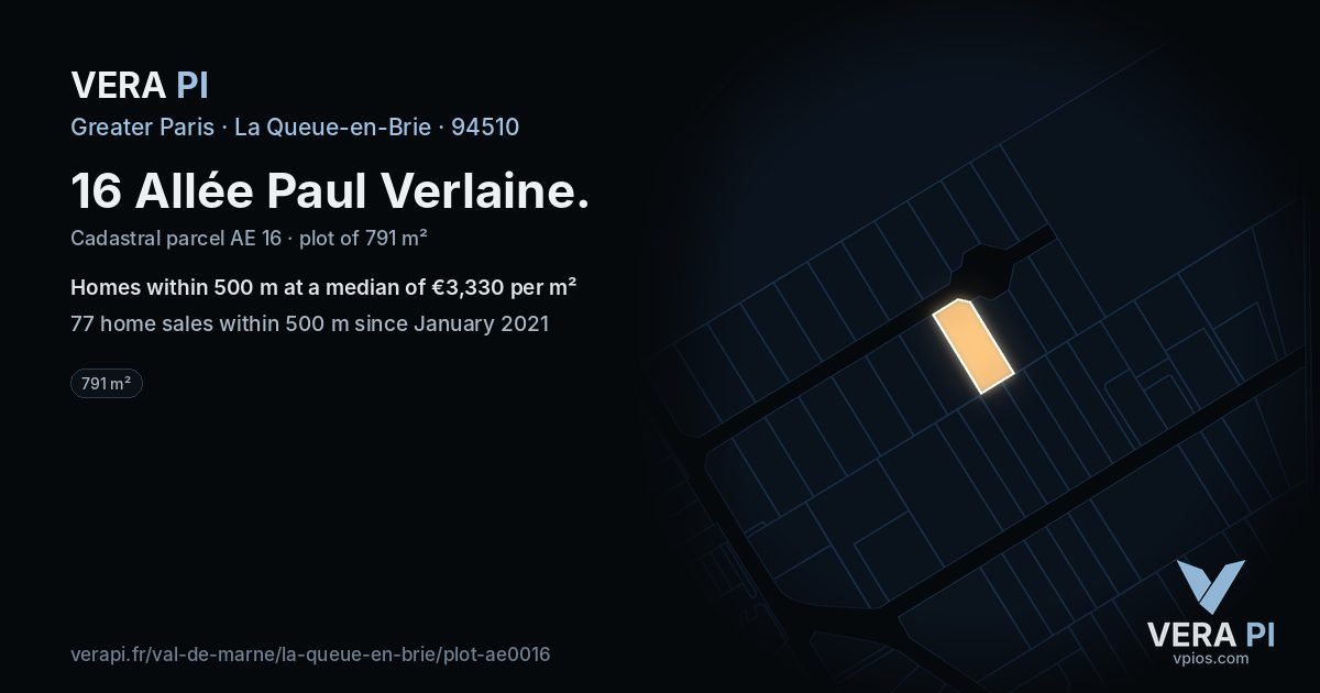 16 Allée Paul Verlaine, La Queue-en-Brie at night – the plot lit, the parcels around coloured by the prices near them