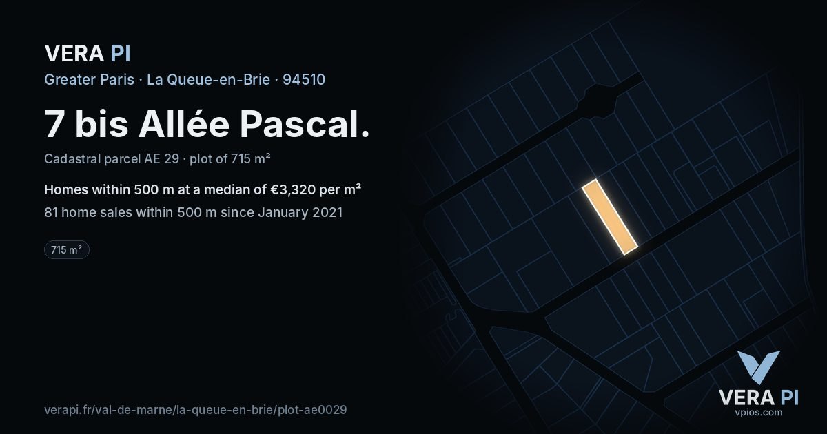 7 bis Allée Pascal, La Queue-en-Brie at night – the plot lit, the parcels around coloured by the prices near them
