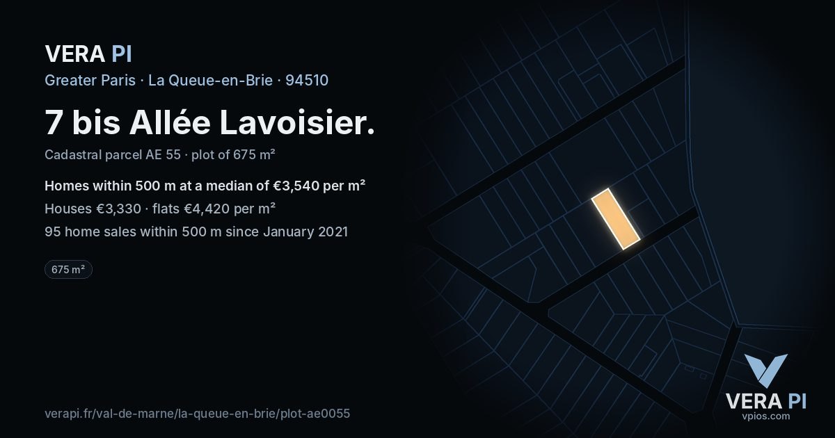 7 bis Allée Lavoisier, La Queue-en-Brie at night – the plot lit, the parcels around coloured by the prices near them