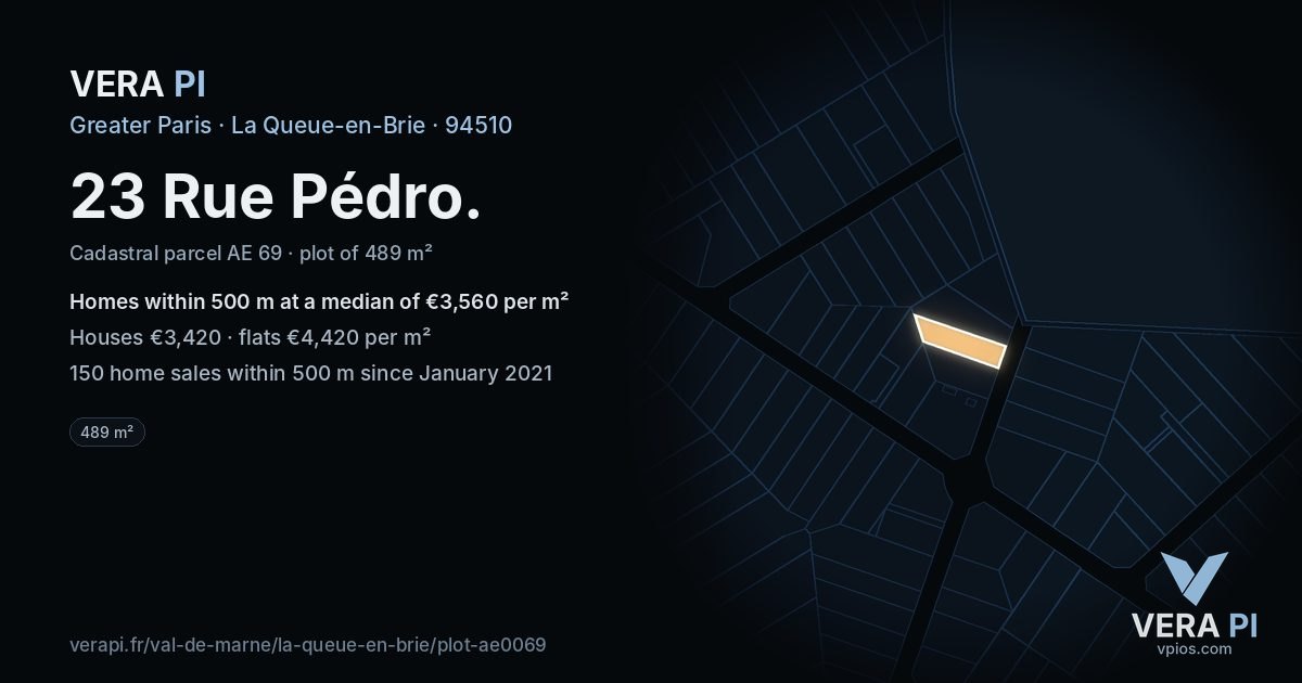 23 Rue Pédro, La Queue-en-Brie at night – the plot lit, the parcels around coloured by the prices near them