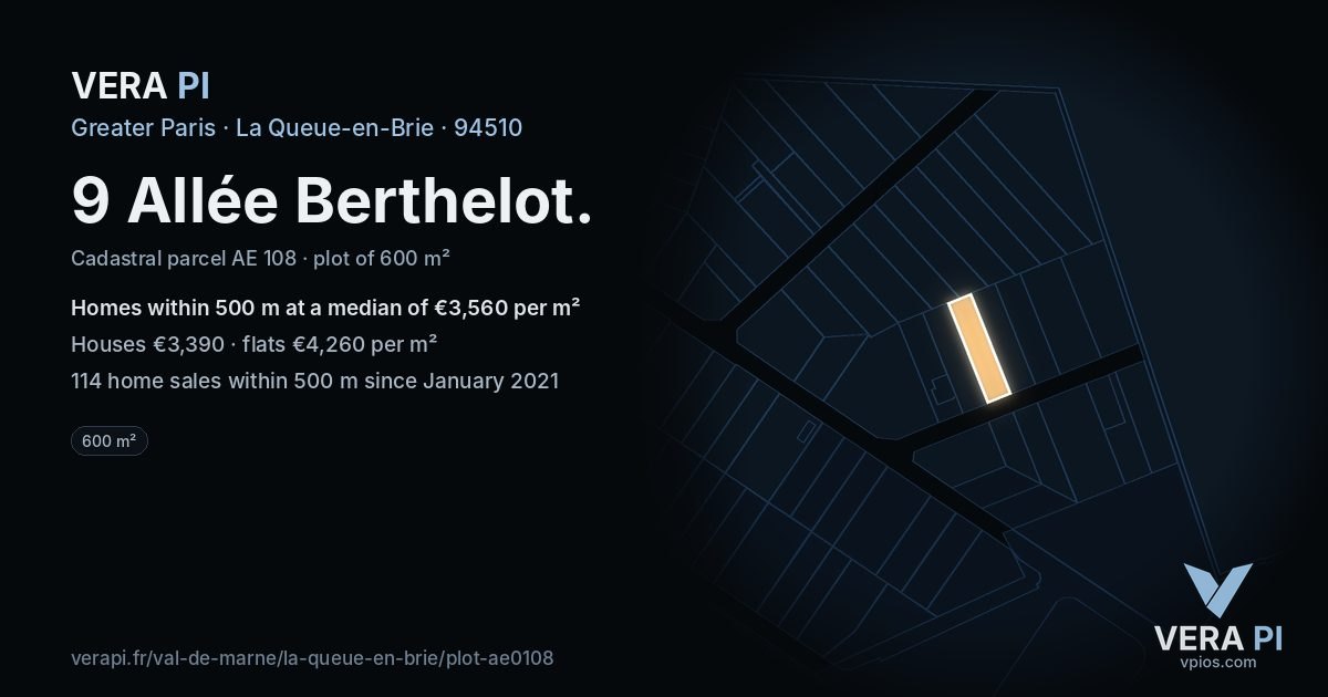 9 Allée Berthelot, La Queue-en-Brie at night – the plot lit, the parcels around coloured by the prices near them