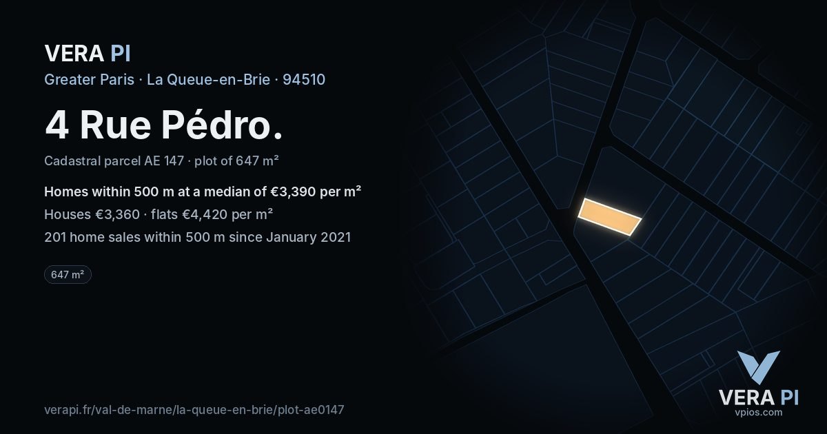 4 Rue Pédro, La Queue-en-Brie at night – the plot lit, the parcels around coloured by the prices near them