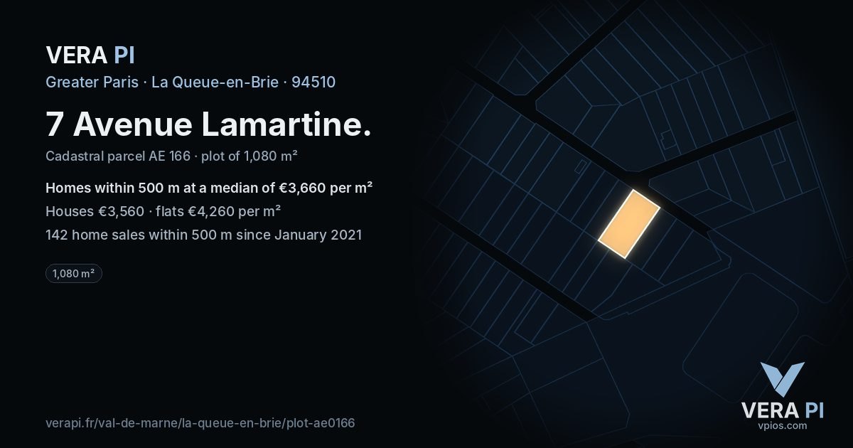 7 Avenue Lamartine, La Queue-en-Brie at night – the plot lit, the parcels around coloured by the prices near them