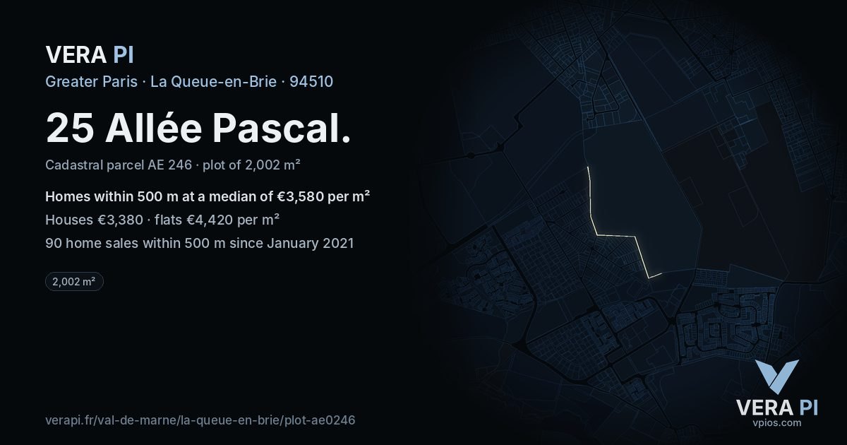 25 Allée Pascal, La Queue-en-Brie at night – the plot lit, the parcels around coloured by the prices near them
