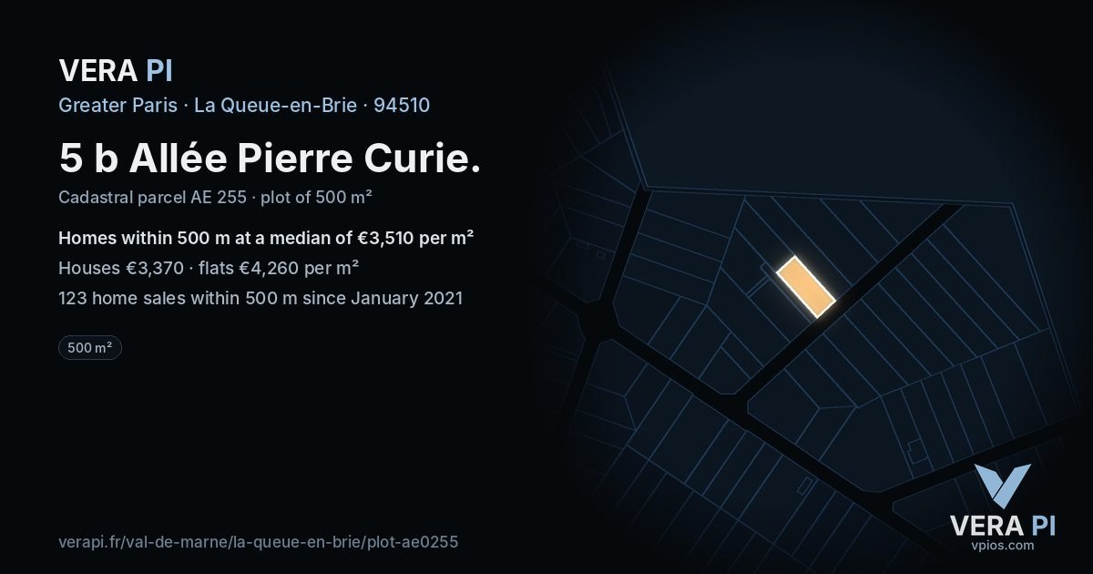 5 b Allée Pierre Curie, La Queue-en-Brie at night – the plot lit, the parcels around coloured by the prices near them