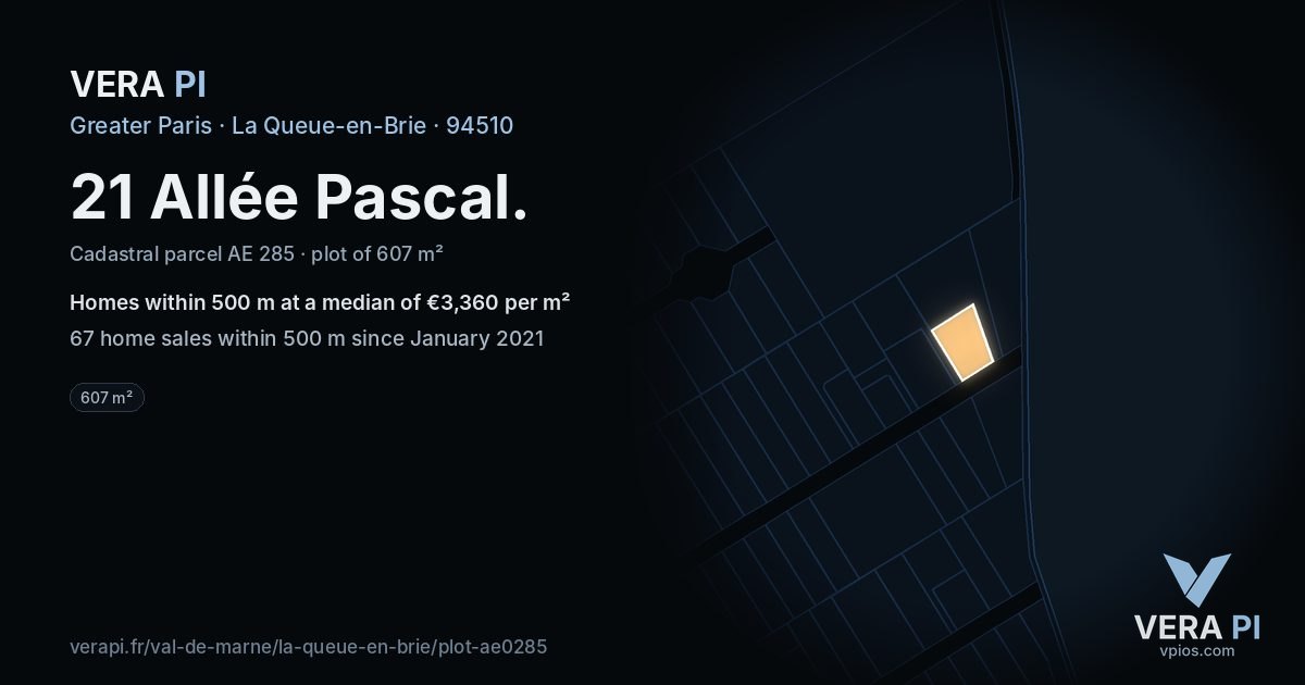 21 Allée Pascal, La Queue-en-Brie at night – the plot lit, the parcels around coloured by the prices near them