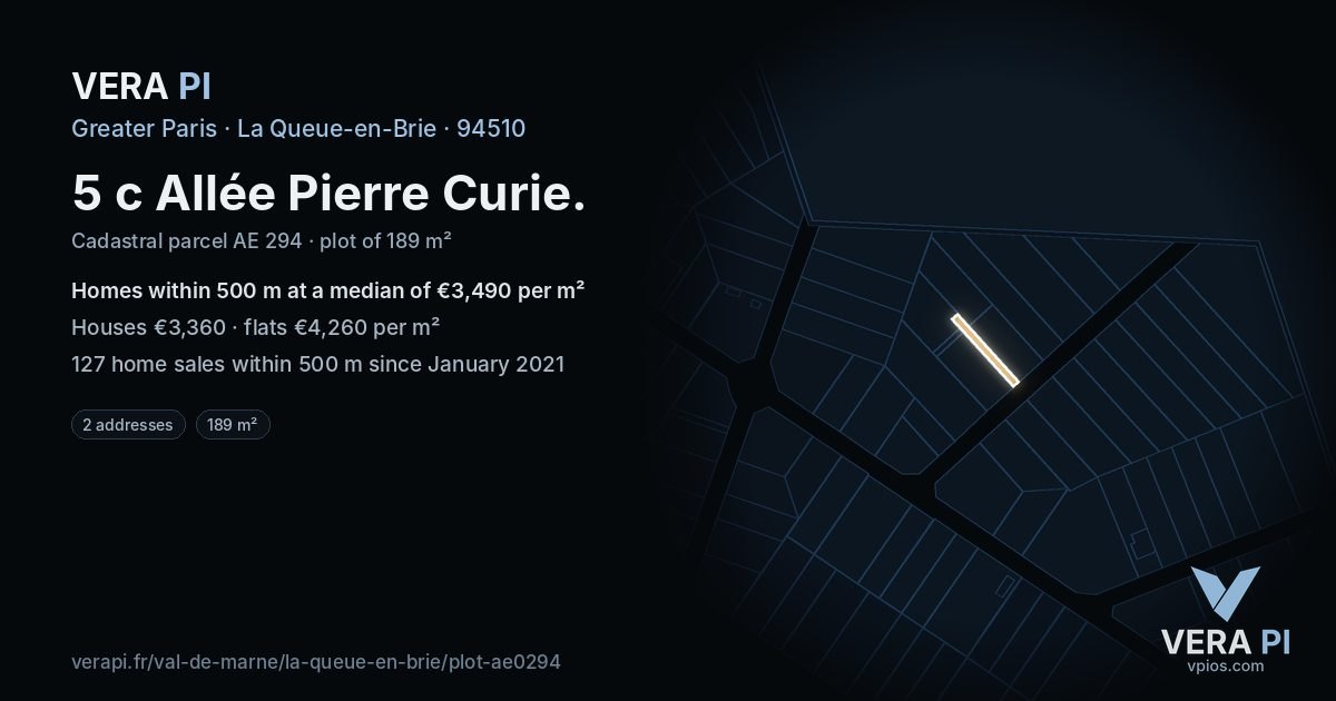 5 c Allée Pierre Curie, La Queue-en-Brie at night – the plot lit, the parcels around coloured by the prices near them