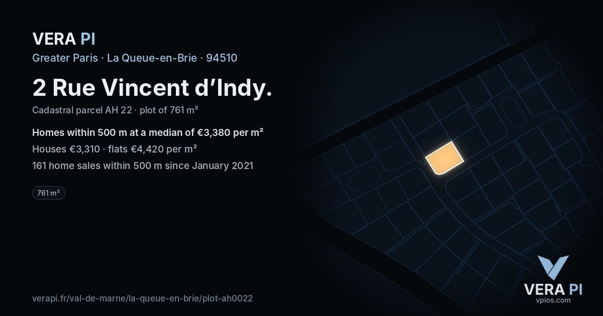 2 Rue Vincent d’Indy, La Queue-en-Brie at night – the plot lit, the parcels around coloured by the prices near them