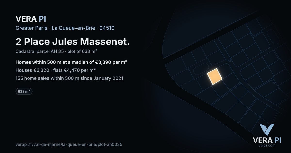 2 Place Jules Massenet, La Queue-en-Brie at night – the plot lit, the parcels around coloured by the prices near them