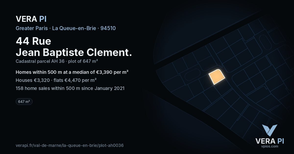 44 Rue Jean Baptiste Clement, La Queue-en-Brie at night – the plot lit, the parcels around coloured by the prices near them