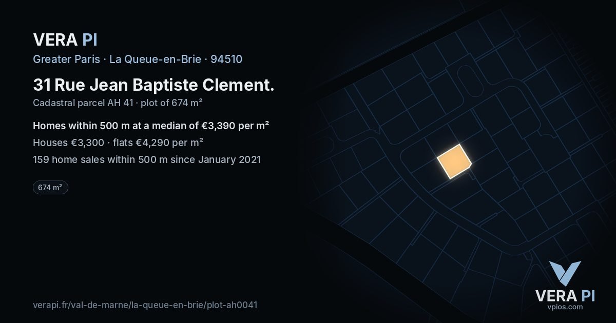 31 Rue Jean Baptiste Clement, La Queue-en-Brie at night – the plot lit, the parcels around coloured by the prices near them