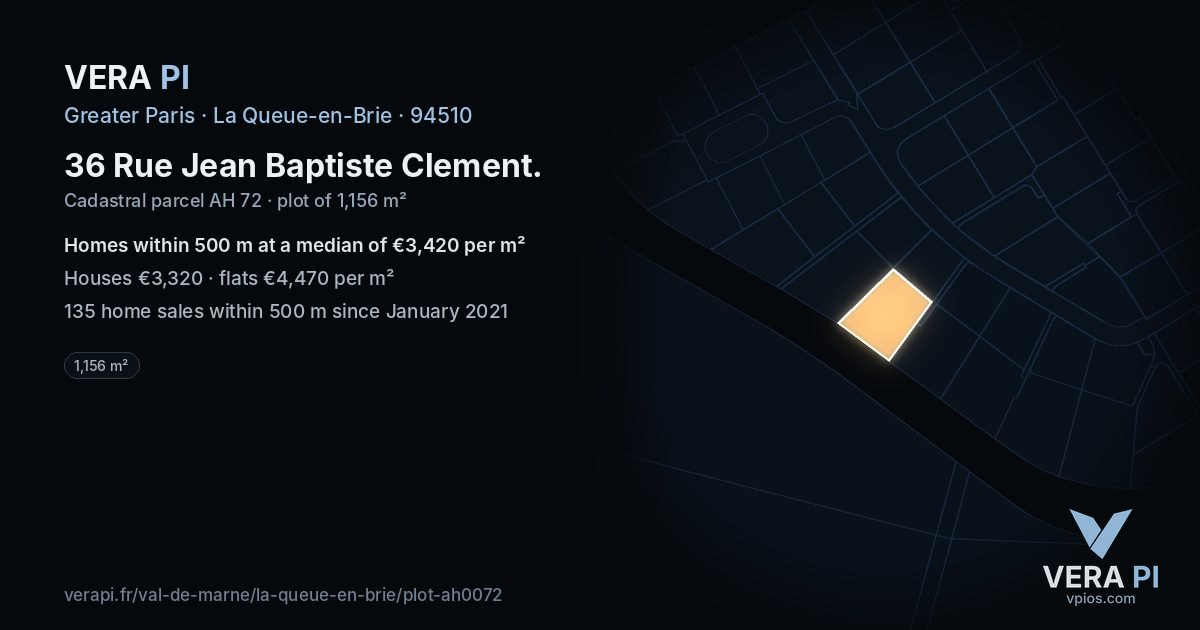 36 Rue Jean Baptiste Clement, La Queue-en-Brie at night – the plot lit, the parcels around coloured by the prices near them