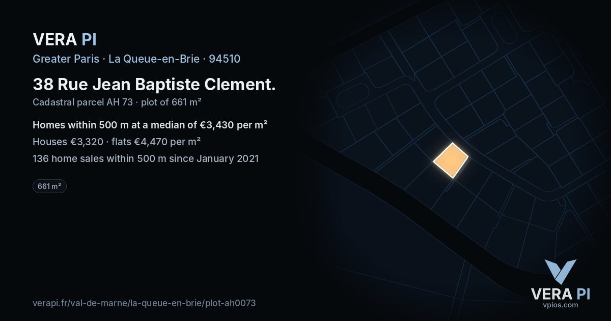 38 Rue Jean Baptiste Clement, La Queue-en-Brie at night – the plot lit, the parcels around coloured by the prices near them