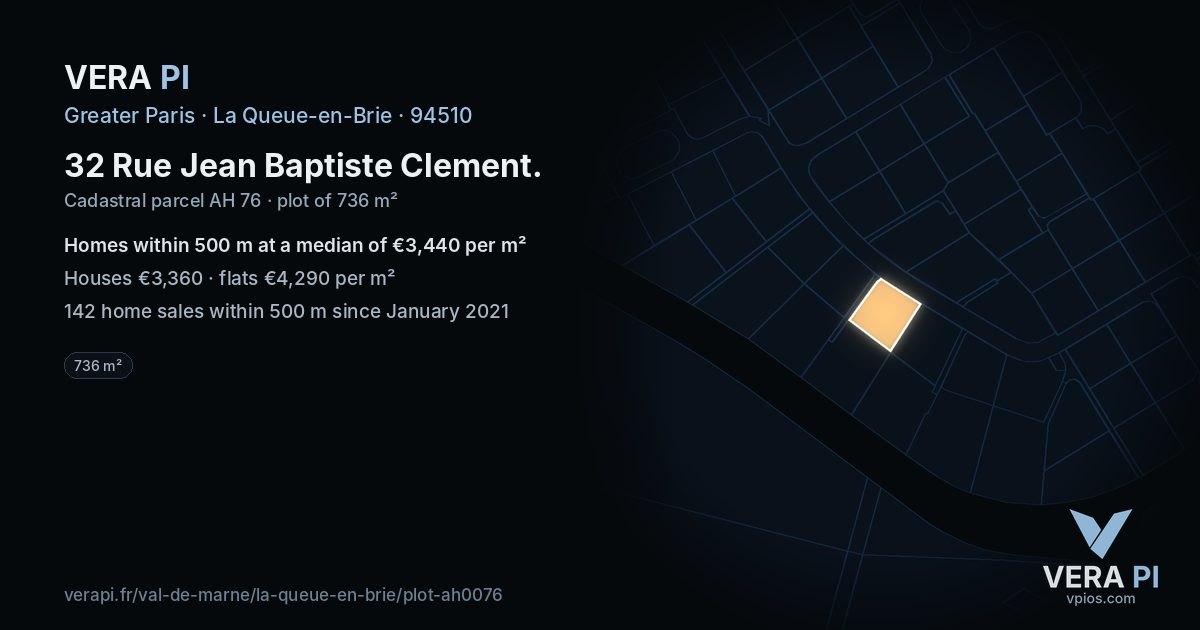 32 Rue Jean Baptiste Clement, La Queue-en-Brie at night – the plot lit, the parcels around coloured by the prices near them