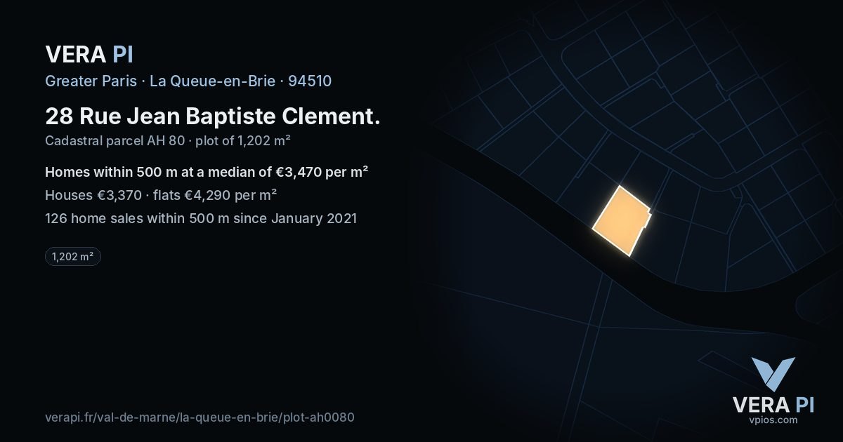 28 Rue Jean Baptiste Clement, La Queue-en-Brie at night – the plot lit, the parcels around coloured by the prices near them