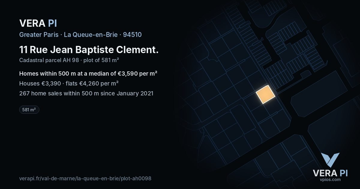 11 Rue Jean Baptiste Clement, La Queue-en-Brie at night – the plot lit, the parcels around coloured by the prices near them