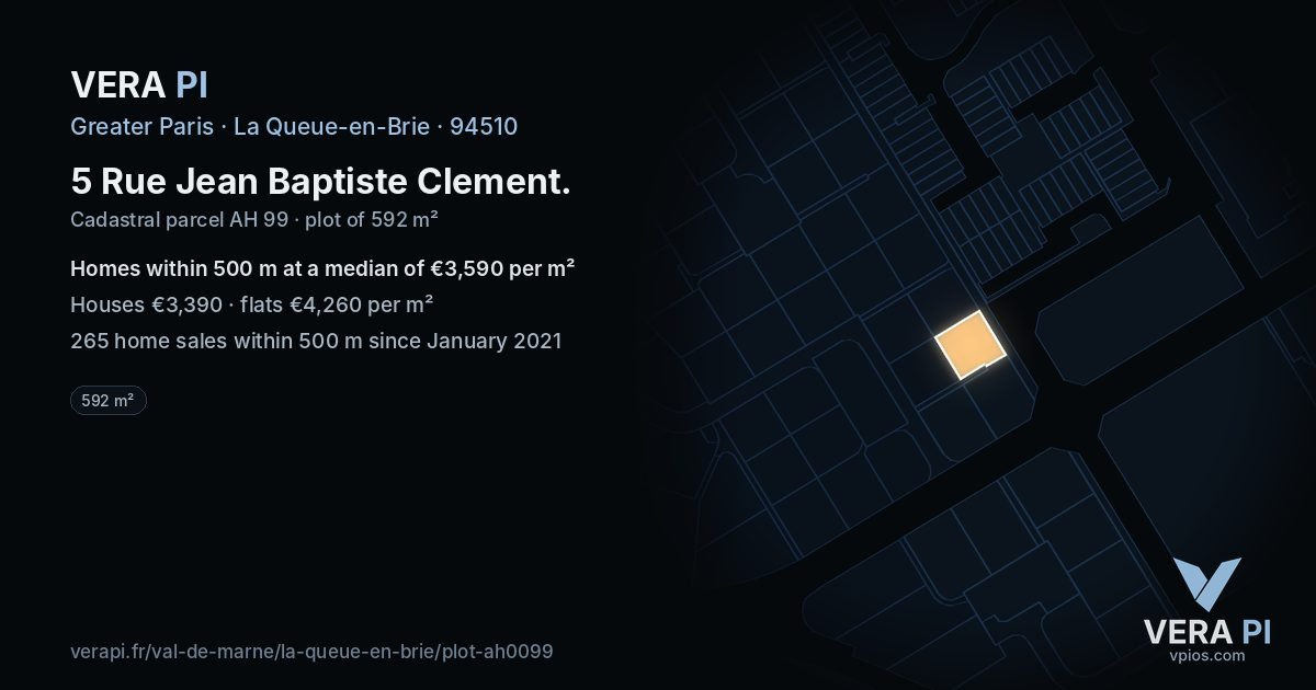 5 Rue Jean Baptiste Clement, La Queue-en-Brie at night – the plot lit, the parcels around coloured by the prices near them
