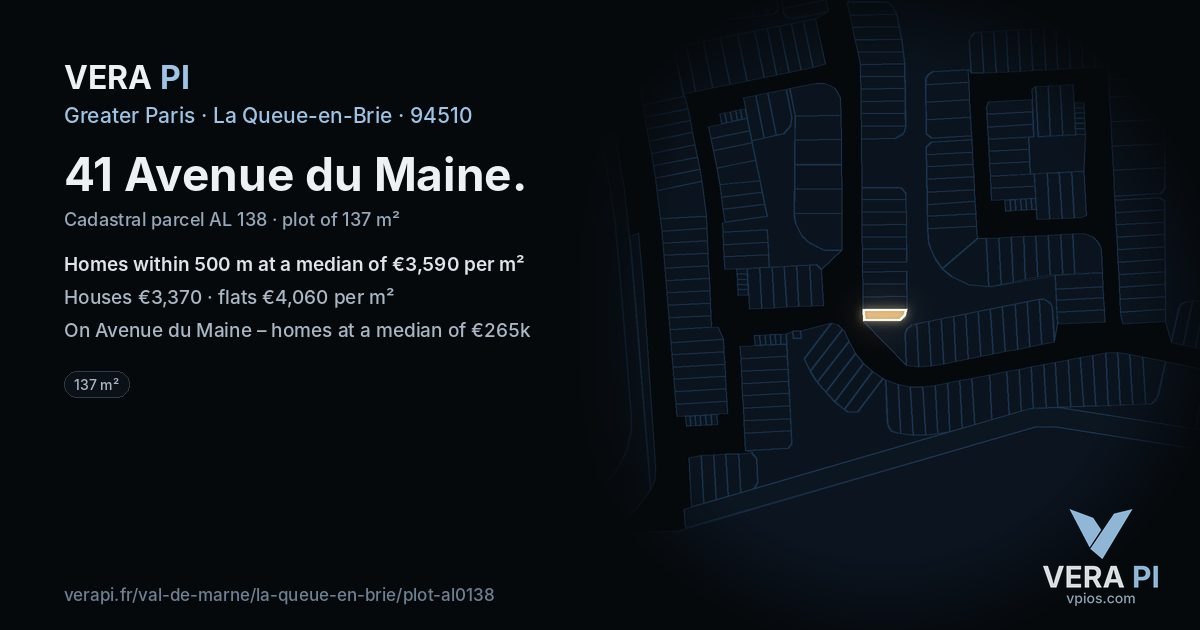 41 Avenue du Maine, La Queue-en-Brie at night – the plot lit, the parcels around coloured by the prices near them