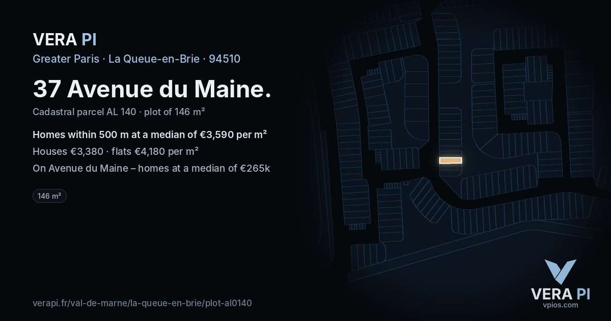 37 Avenue du Maine, La Queue-en-Brie at night – the plot lit, the parcels around coloured by the prices near them