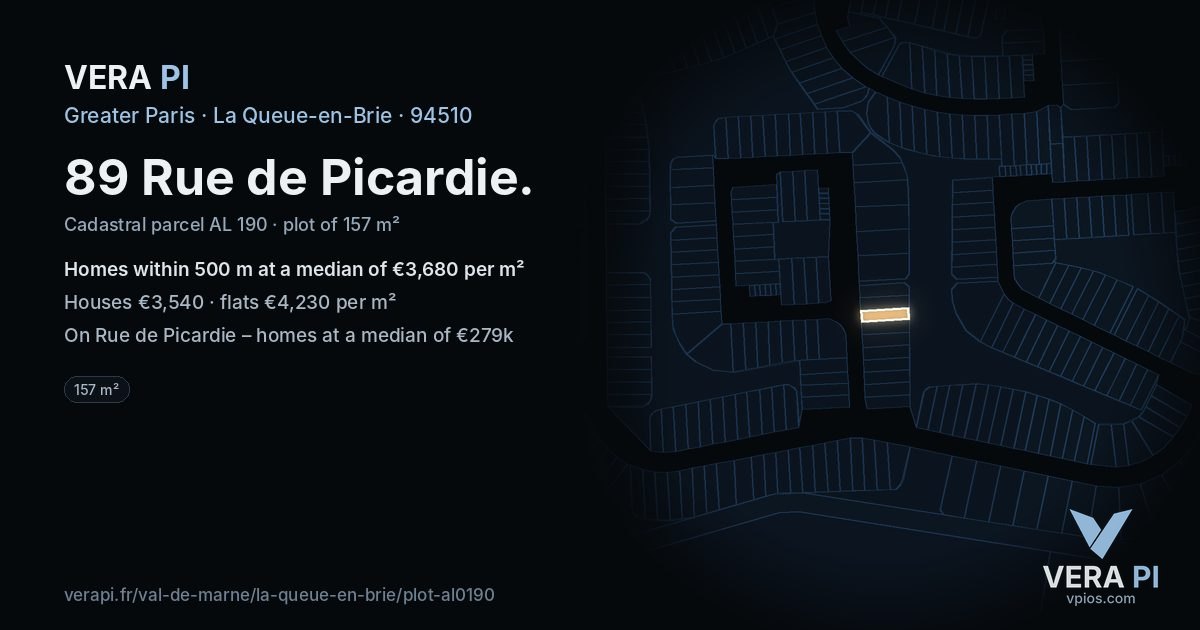 89 Rue de Picardie, La Queue-en-Brie at night – the plot lit, the parcels around coloured by the prices near them