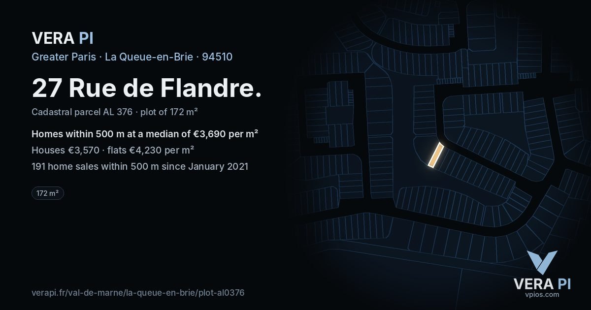 27 Rue de Flandre, La Queue-en-Brie at night – the plot lit, the parcels around coloured by the prices near them