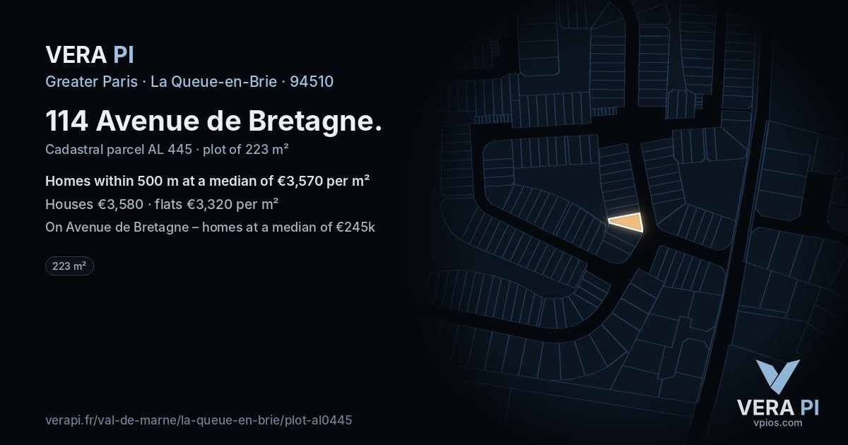 114 Avenue de Bretagne, La Queue-en-Brie at night – the plot lit, the parcels around coloured by the prices near them