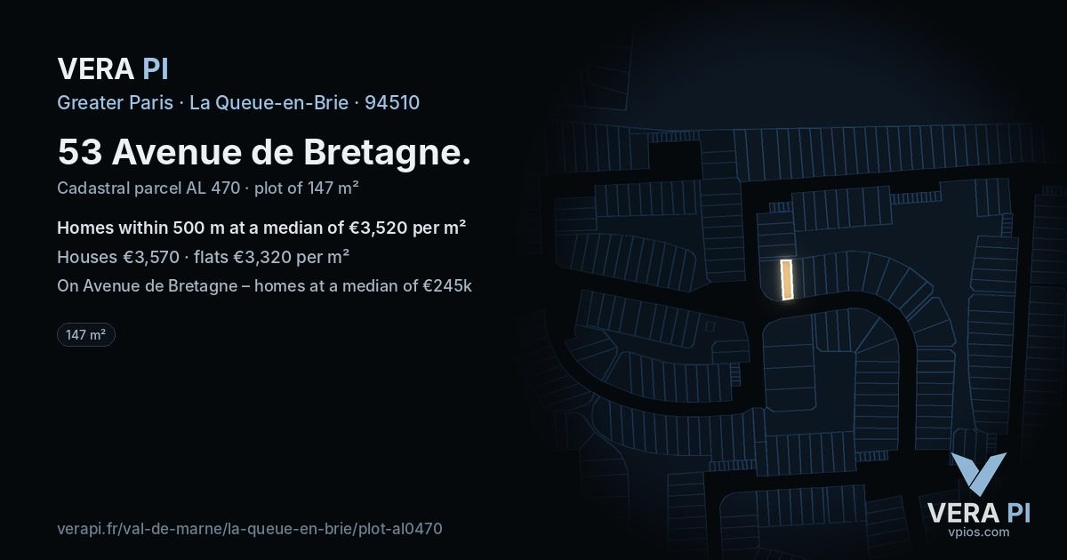 53 Avenue de Bretagne, La Queue-en-Brie at night – the plot lit, the parcels around coloured by the prices near them