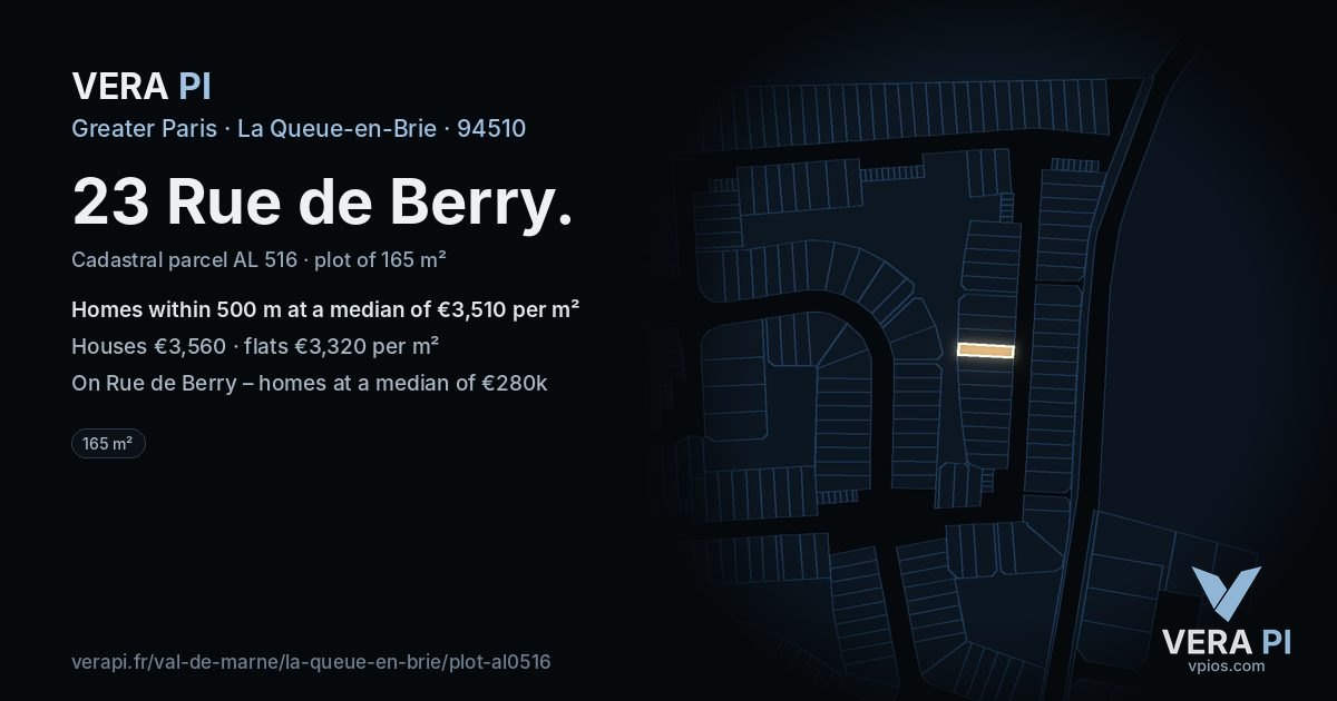 23 Rue de Berry, La Queue-en-Brie at night – the plot lit, the parcels around coloured by the prices near them