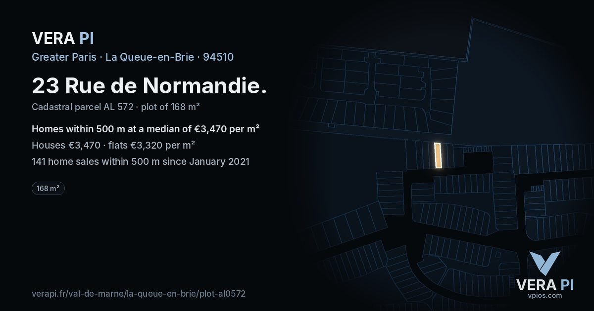 23 Rue de Normandie, La Queue-en-Brie at night – the plot lit, the parcels around coloured by the prices near them