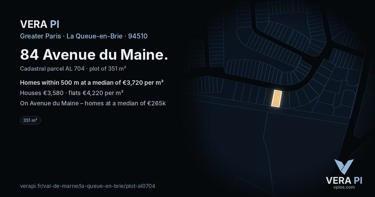 84 Avenue du Maine, La Queue-en-Brie at night – the plot lit, the parcels around coloured by the prices near them