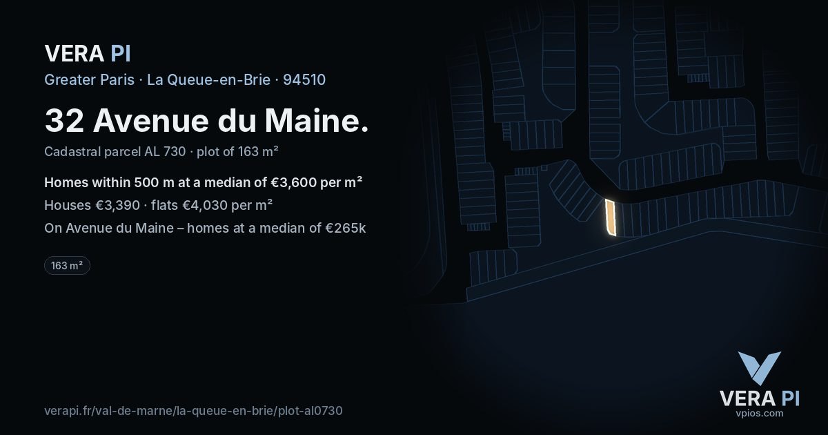 32 Avenue du Maine, La Queue-en-Brie at night – the plot lit, the parcels around coloured by the prices near them