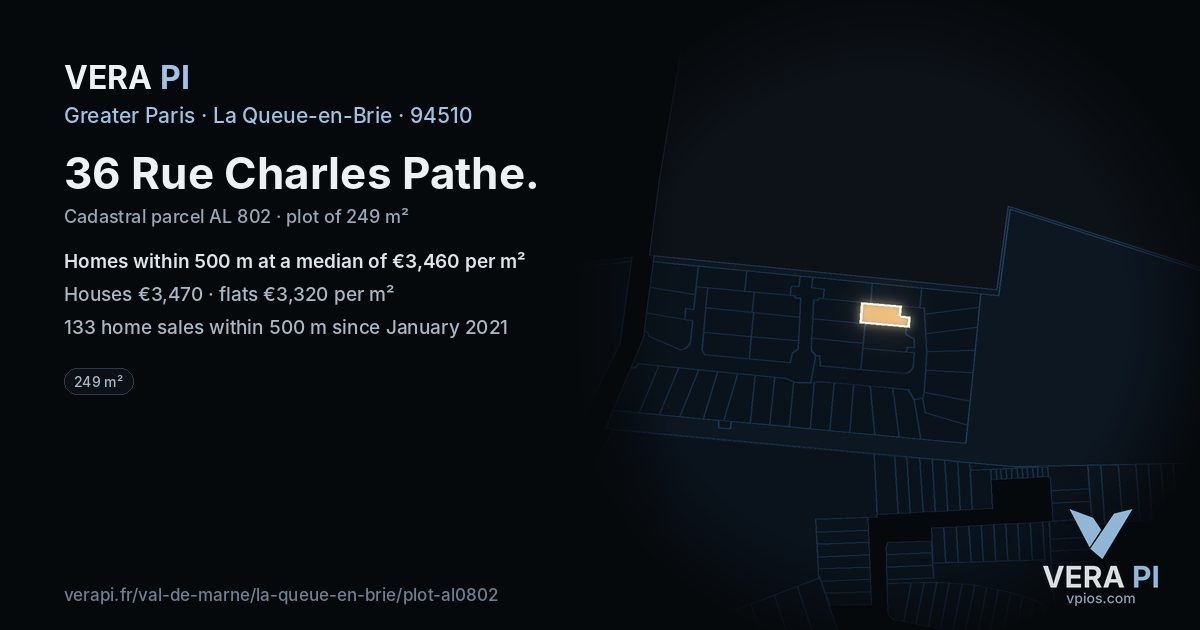 36 Rue Charles Pathe, La Queue-en-Brie at night – the plot lit, the parcels around coloured by the prices near them