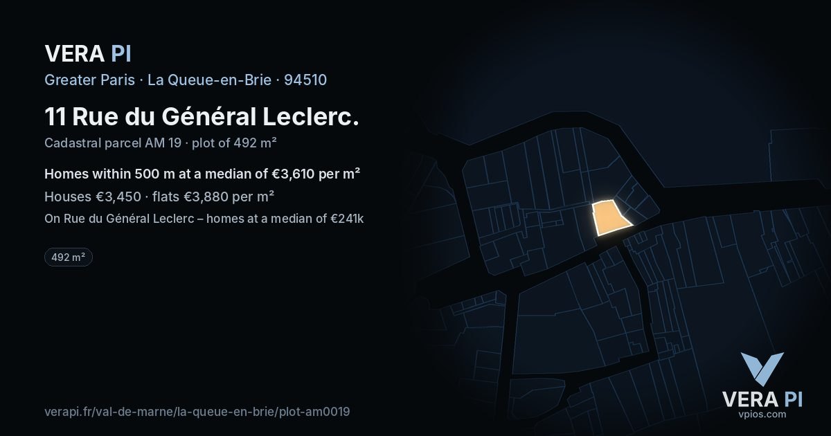 11 Rue du Général Leclerc, La Queue-en-Brie at night – the plot lit, the parcels around coloured by the prices near them