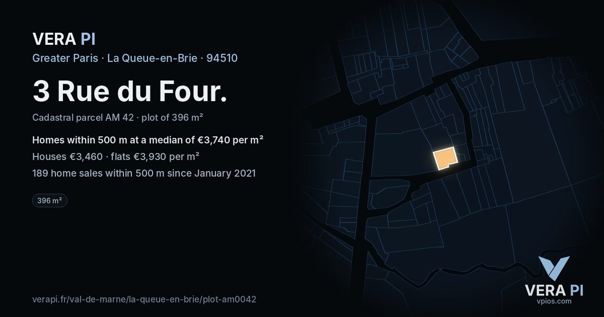 3 Rue du Four, La Queue-en-Brie at night – the plot lit, the parcels around coloured by the prices near them